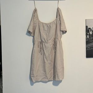 Forever 21 nude color dress, new with tags